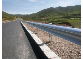 海南藏族自治州公路波形护栏工程